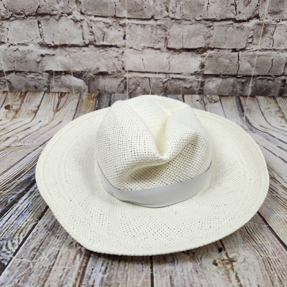 Janessa Leone Hamilton Hat in Bleach Size Large - Picture 4 of 8